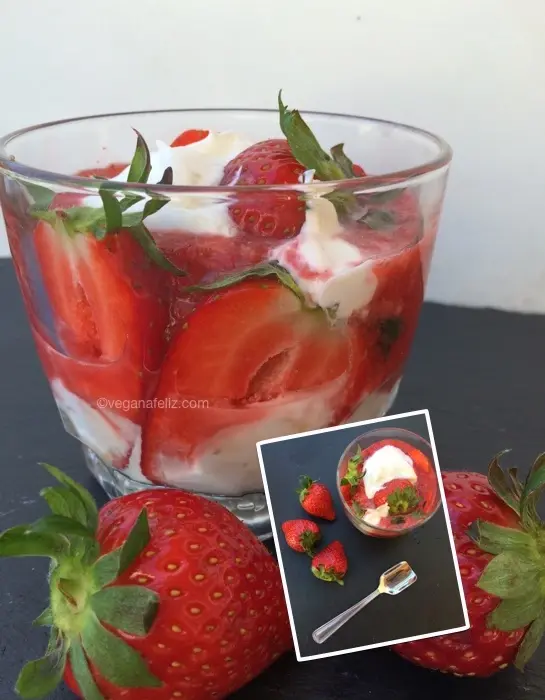 Coco Natural, Leche y Crema con Fresas Coco Natural, Leche y Crema con Fresas