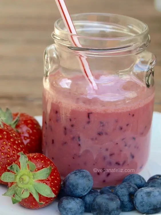 Smoothie de Fresas y Arándanos Smoothie de Fresas y Arándanos