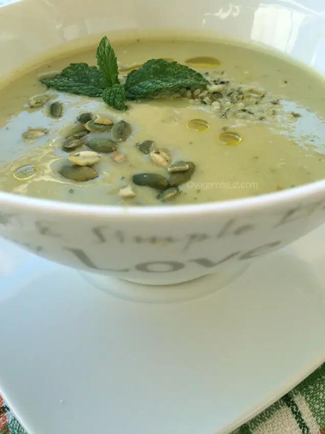 Crema fría de aguacate y manzana Crema fría de aguacate y manzana