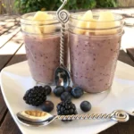 Smoothie de manzana con arándanos y moras