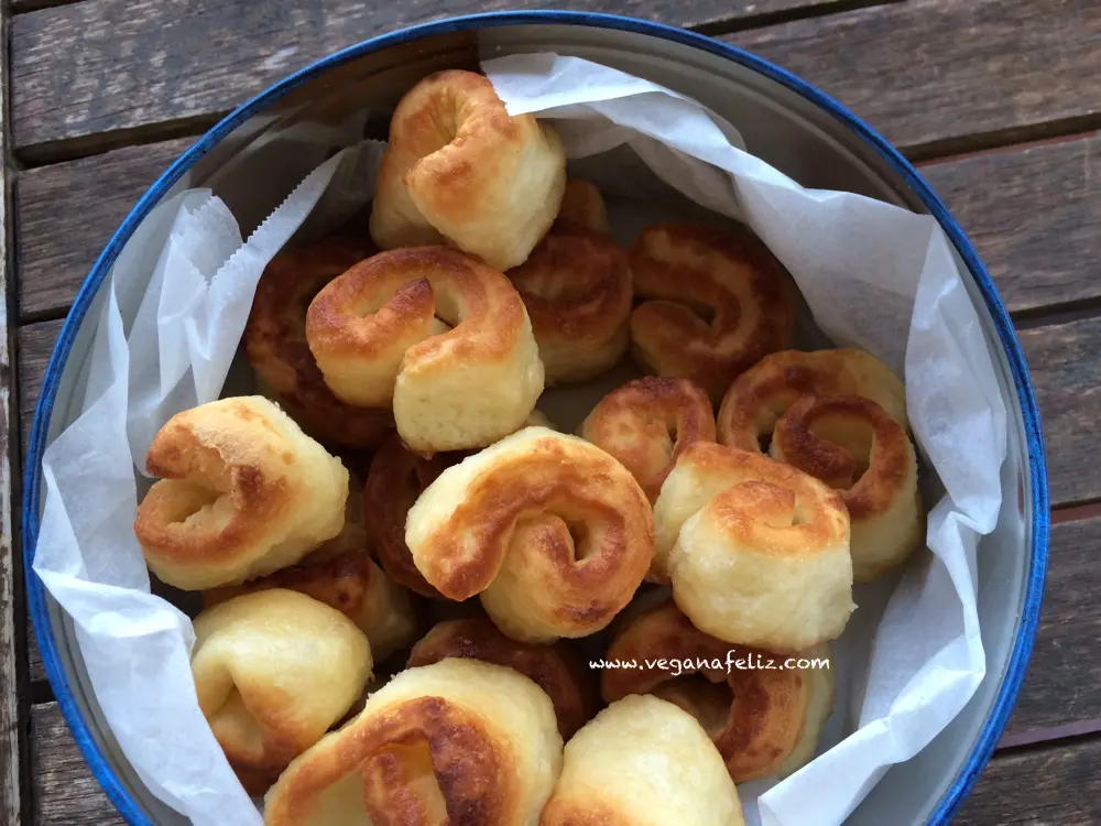 Rollitos veganos de cardamomo Rollitos veganos de cardamomo